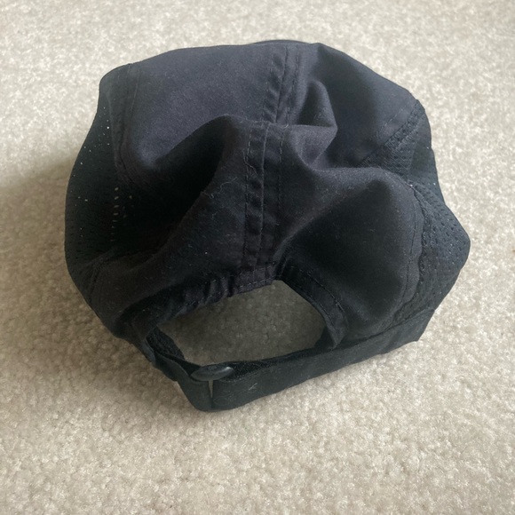 ASICS Black Cap - Picture 2 of 4